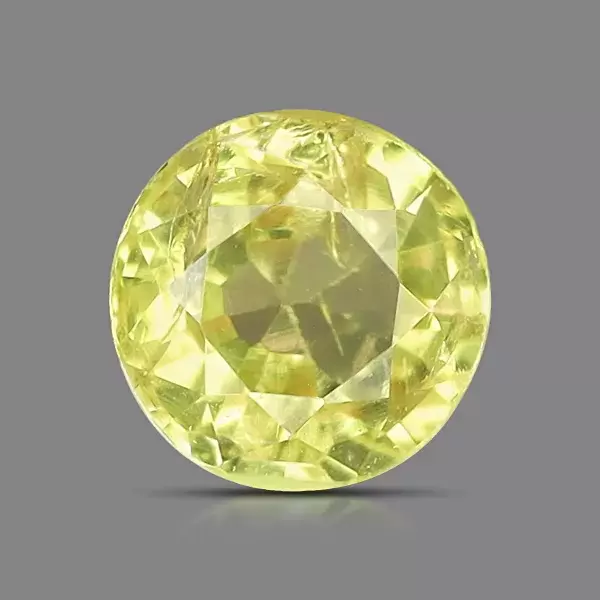 Yellow Sapphire ( 2.76 - Carats)